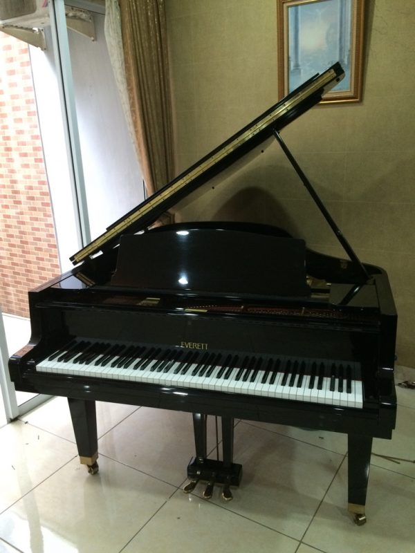 Grand Piano Everett